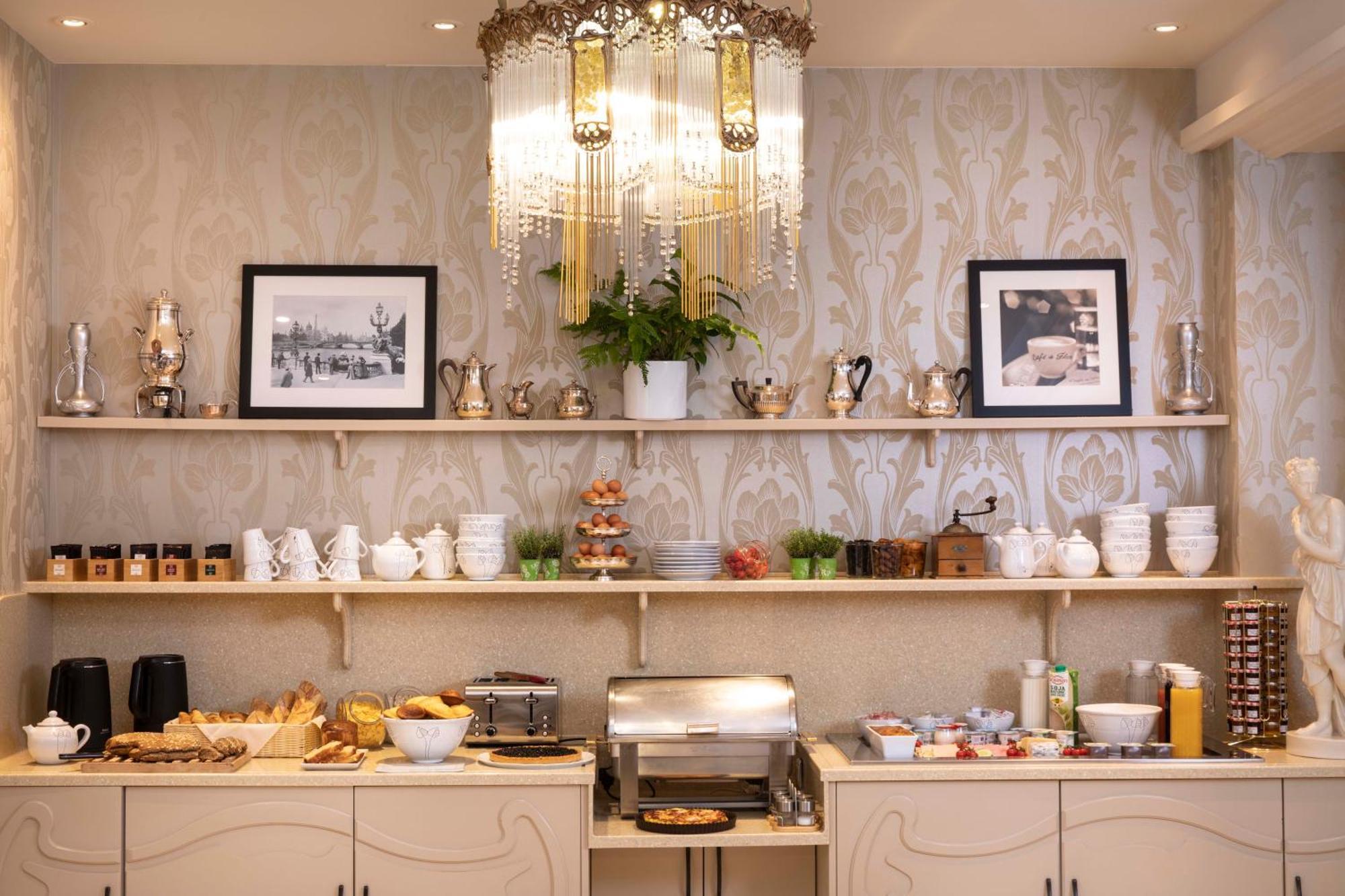 Grand Hotel Des Balcons Париж Екстериор снимка
